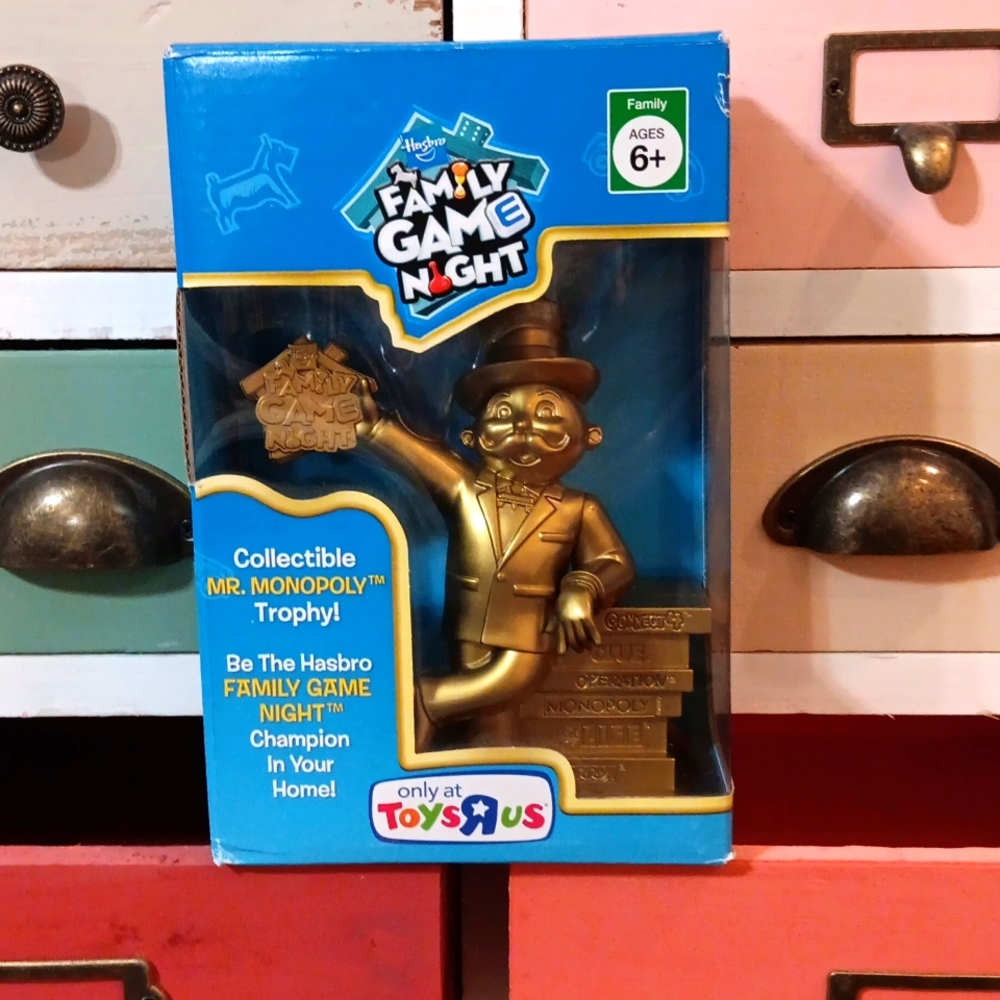 Hasbro Family Game Night COLLECTIBLE Mr. Monopoly Trophy New in Box